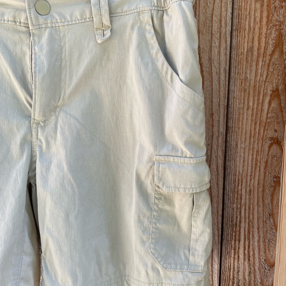 Duluth Trading Company Dry on the Fly 6 Pocket Cargo Shorts Crème Color Size 6 - Picture 6 of 9
